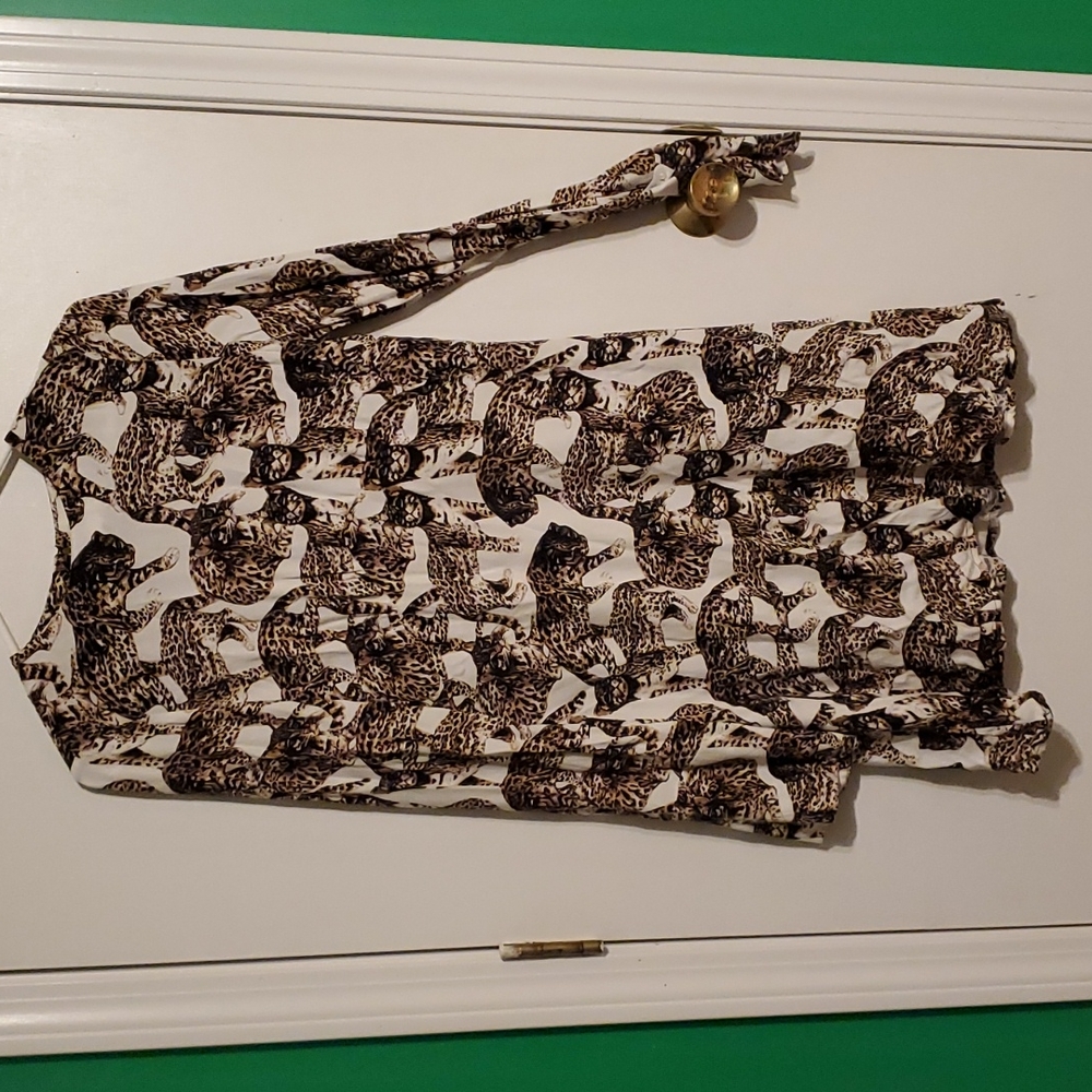 H&M women's 6 flowy long sleeve dress with cat design